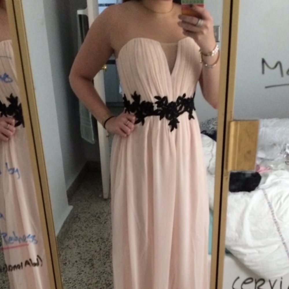 Long/Maxi Formal Dress in color Nude/pink with balack detail, Never worn/ SIZE 2